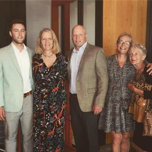 Meet your Posher, Peter